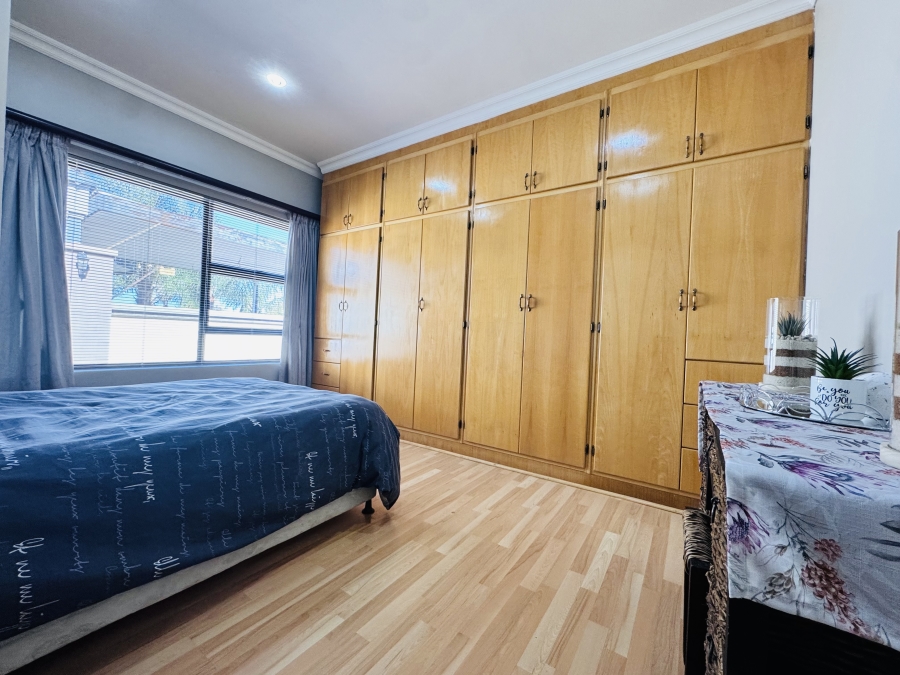 4 Bedroom Property for Sale in Wilkoppies North West